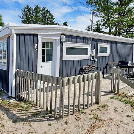 Main Beach River Retreat - Wasaga Beach 1 - Main Strip - 93 Mosley St Екстериор снимка