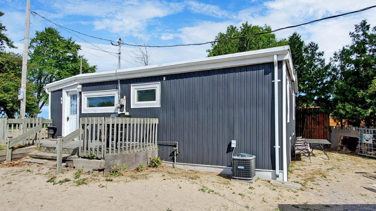 Main Beach River Retreat - Wasaga Beach 1 - Main Strip - 93 Mosley St Екстериор снимка
