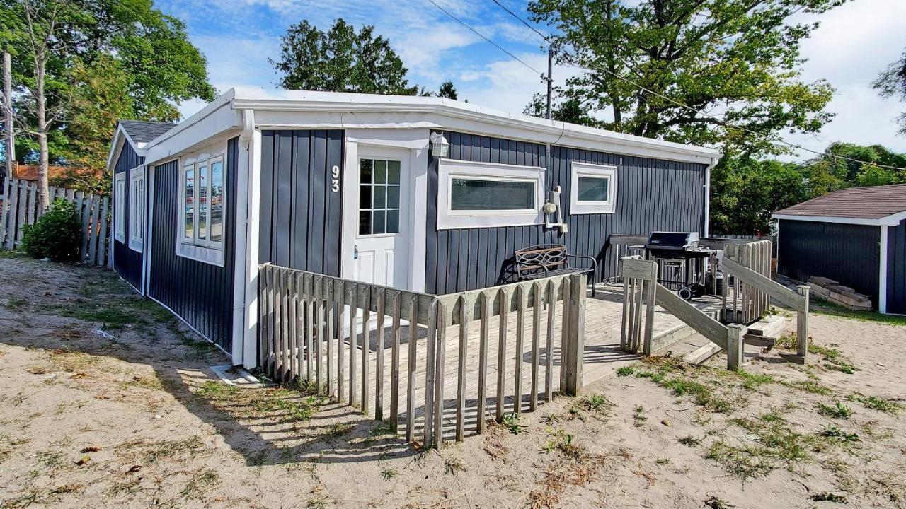 Main Beach River Retreat - Wasaga Beach 1 - Main Strip - 93 Mosley St Екстериор снимка
