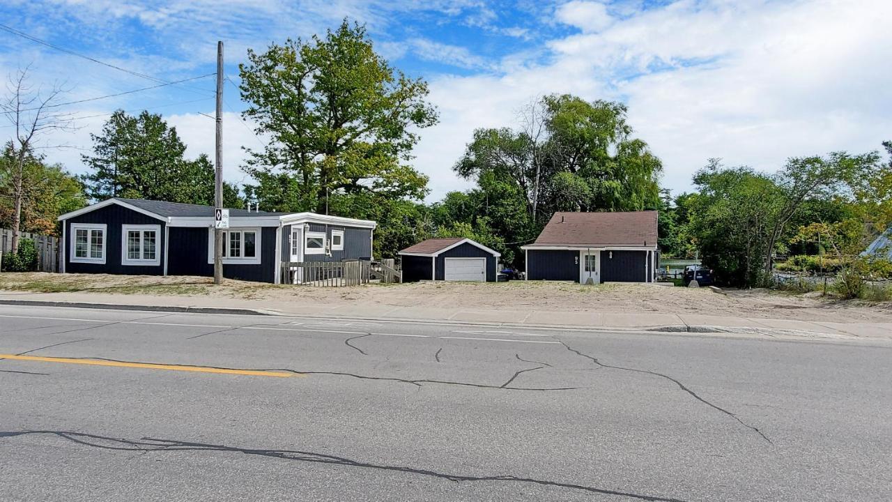 Main Beach River Retreat - Wasaga Beach 1 - Main Strip - 93 Mosley St Екстериор снимка