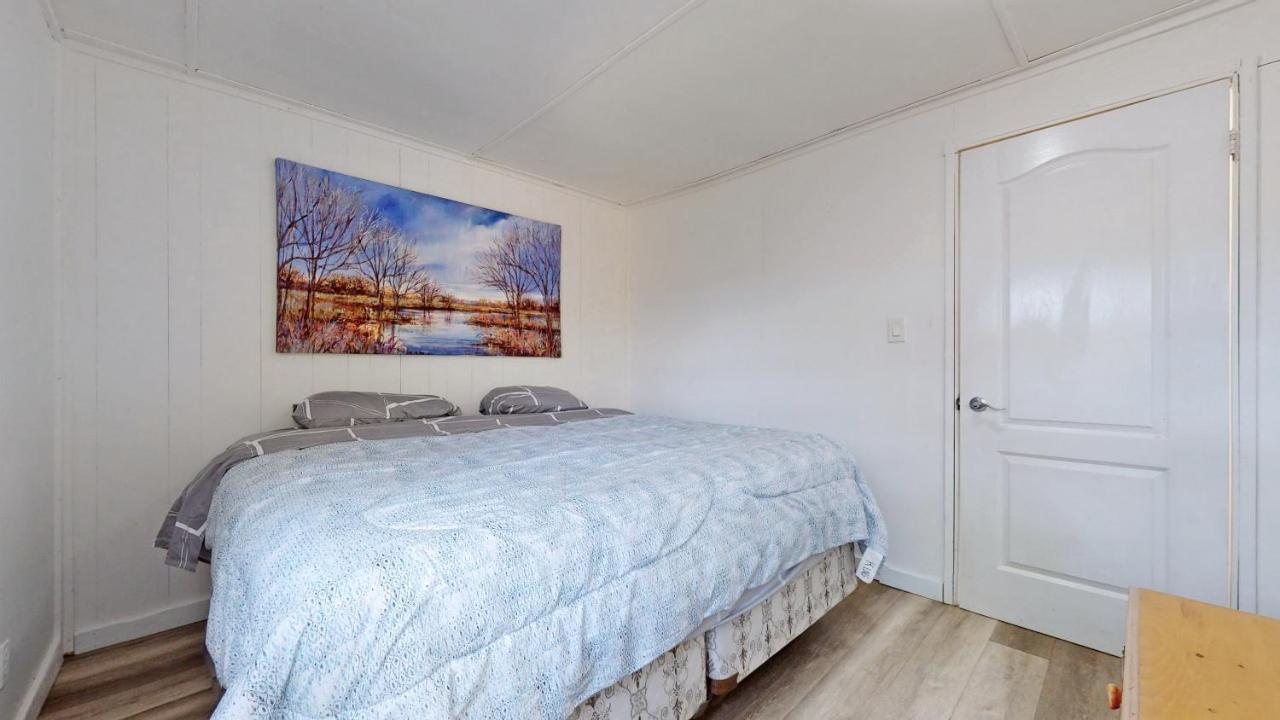 Main Beach River Retreat - Wasaga Beach 1 - Main Strip - 93 Mosley St Екстериор снимка