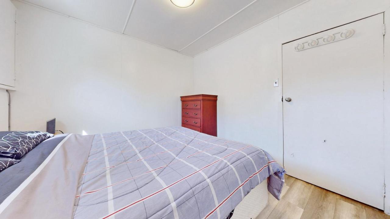 Main Beach River Retreat - Wasaga Beach 1 - Main Strip - 93 Mosley St Екстериор снимка